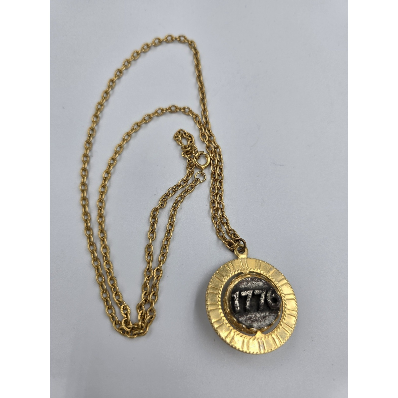 Vintage Bicentennial 1776 Spinner Liberty Bell Pendant Necklace Gold Tone